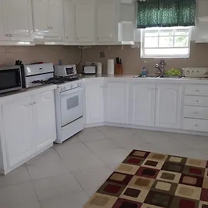  Apartment Worthing Barbados